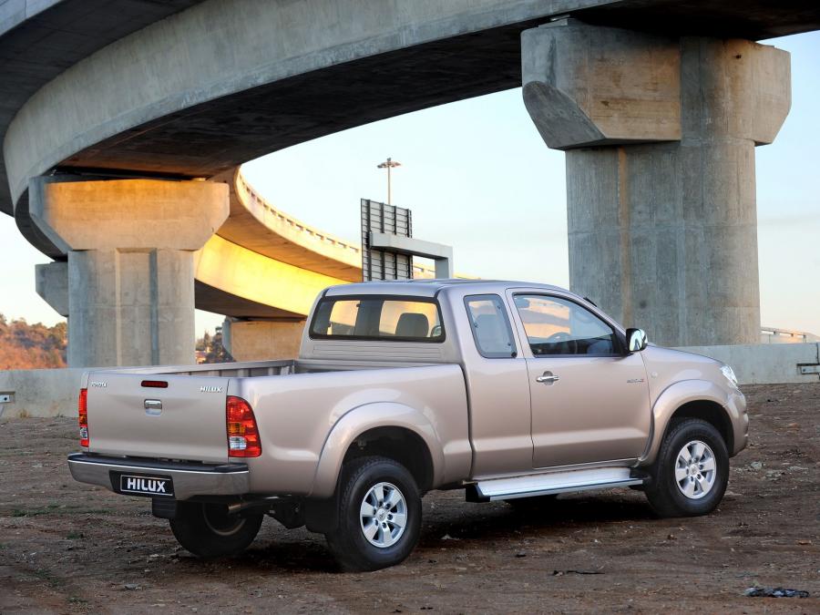 Toyota Hilux Xtra Cab 2008 года  (ZA) (фото 2 из 16)